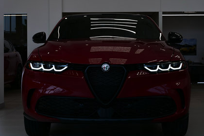 Alfa Romeo Tonale PHEV Veloce 2024 | Alfa Rosso - Photos