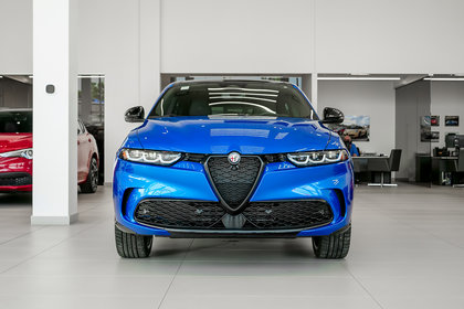 2024 Alfa Romeo Tonale PHEV Veloce  | Misano Blue - Photos