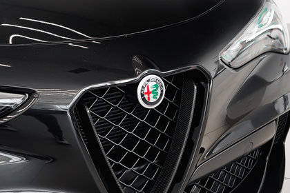 Alfa Romeo Stelvio Quadrifoglio SUPER SPORT 2024 | Noir Vulcano Métallique - Photos