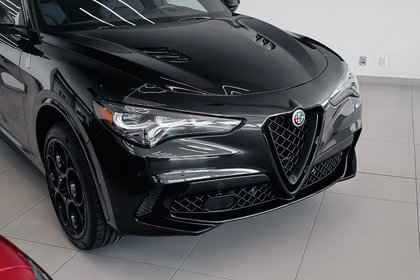 Alfa Romeo Stelvio Quadrifoglio SUPER SPORT 2024 | Noir Vulcano Métallique - Photos