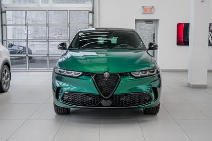 Alfa Romeo Tonale PHEV Tributo 2025 | Verde Fangio - Photos