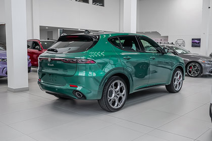 Alfa Romeo Tonale PHEV Tributo 2025 | Verde Fangio - Photos