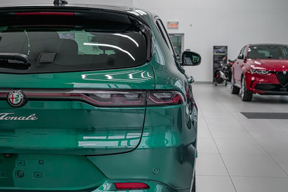 Alfa Romeo Tonale PHEV Tributo 2025 | Verde Fangio - Photos