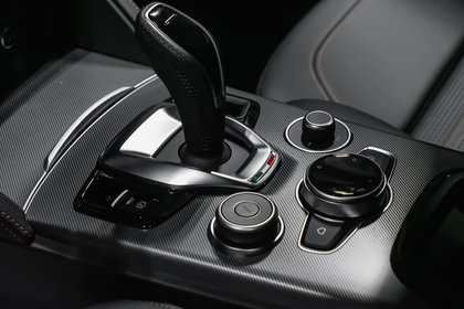 2025 Alfa Romeo Stelvio Intensa | Vulcano Black - Pictures