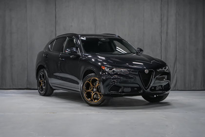 2025 Alfa Romeo Stelvio Intensa | Vulcano Black - Pictures