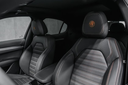 2025 Alfa Romeo Stelvio Intensa | Vulcano Black - Pictures