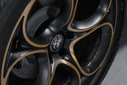 2025 Alfa Romeo Stelvio Intensa | Rosso GTA - Pictures