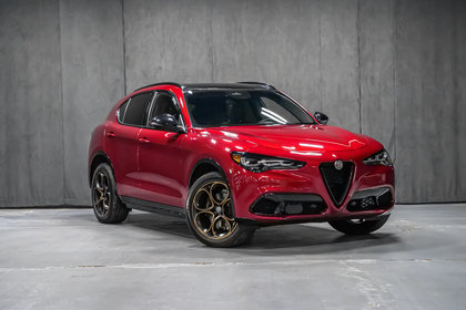 2025 Alfa Romeo Stelvio Intensa | Rosso GTA - Pictures