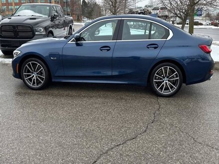 2022 BMW 3 Series 330e xDrive-Enhanced Pkg