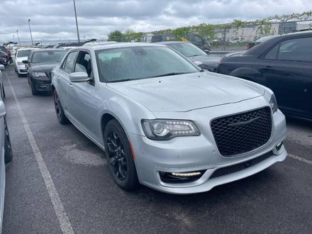 2023 Chrysler 300 Touring L AWD
