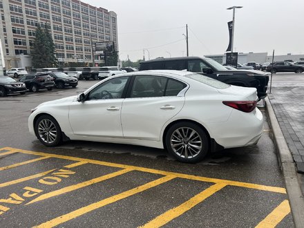 2023 Infiniti Q50 LUXE