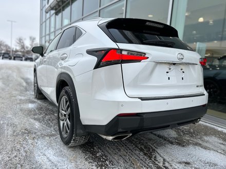 2017 Lexus NX 200t 6A