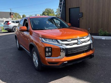 2020 Mitsubishi RVR 2.4L SE AWC - CVT