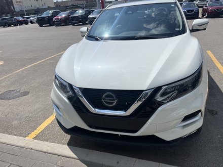 2023 Nissan Qashqai SL PLATINUM AWD CVT