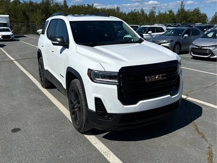 2022 GMC Acadia AWD SLT, Leather, Sunroof, Heated Seats