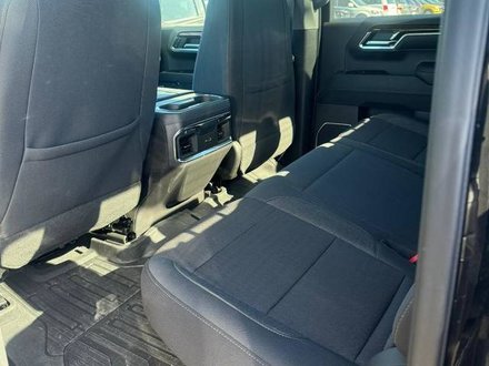 2023 GMC Sierra 1500 Crew Cab 4x4 Elevation Low Kilometer, Rear Camera,