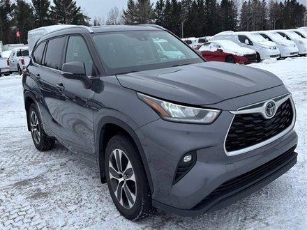 2022 Toyota Highlander XLE AWD