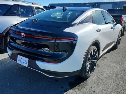 2023 Toyota Crown Platinum