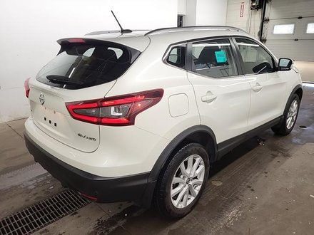 2023 Nissan Qashqai SV AWD CVT