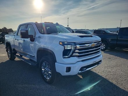 2024 Chevrolet Silverado 2500HD 4WD Crew Cab Long Box High Country