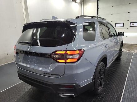 2024 Honda Pilot Black Edition AWD