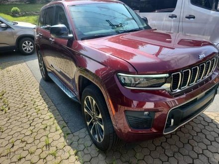 2022 Jeep Grand Cherokee 4X4 Overland