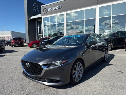 2019  Mazda3 GT AWD TOIT SIEGES EN CUIR CHAUFFANTS CAMERA MAGS