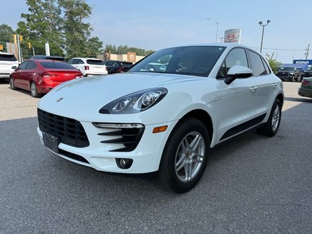 2018 Porsche Macan BASE
