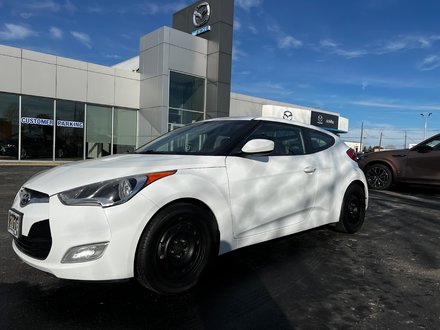 2016 Hyundai Veloster SE