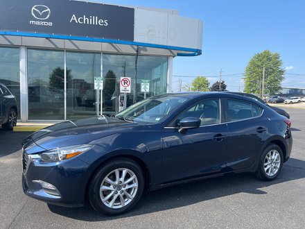 2018  Mazda3 SE