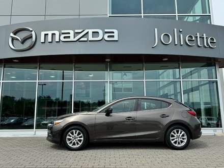 2017  Mazda3 Sport GS