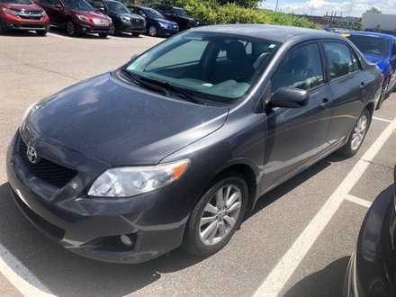Toyota Corolla LE 2010
