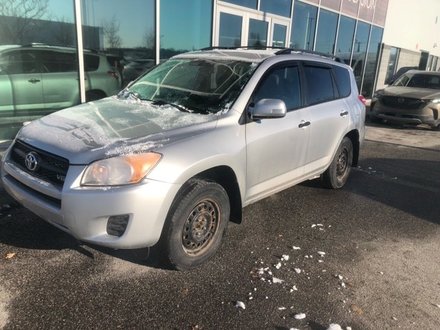 Toyota RAV4 Base 2012