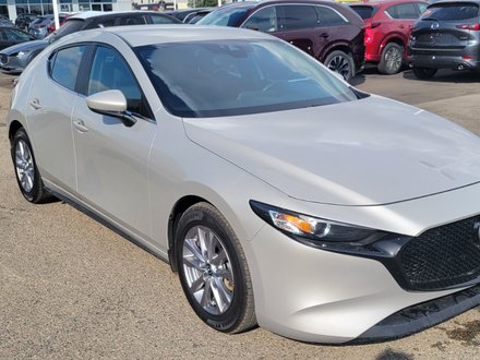 2022  Mazda3 Sport GS