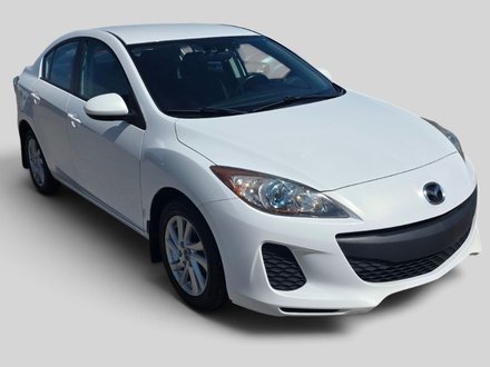 2013  Mazda3 GS-SKY