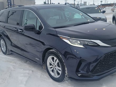 2021 Toyota Sienna XSE HYBRID AWD