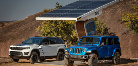 Jeep's 4xe Powertrains: Electrifying the Off-Road Experience