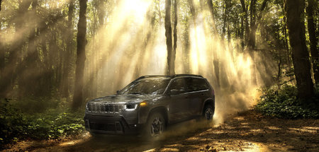 Jeep Confirms 2026 Cherokee Redesign Targets Canada's Largest SUV Segment