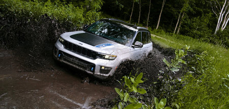 2022 Jeep Grand Cherokee 4xe to start at $74,995