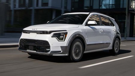 Best Hybrid Cars for Calgary Traffic: The Kia Niro