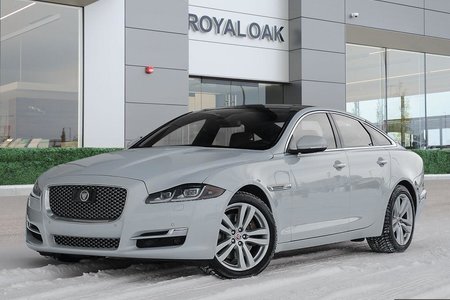 2016 Jaguar XJ R-Sport