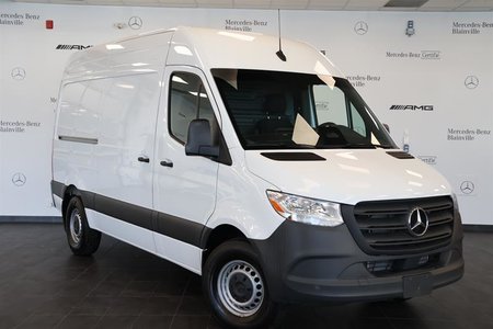 2025 Mercedes-Benz Sprinter Cargo Van 2500 Standard Roof I4 Diesel 144 (C)