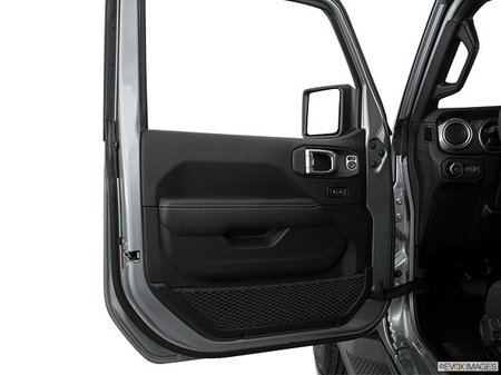 Jeep Wrangler 4-Door Sahara Altitude 2023 - photo 2