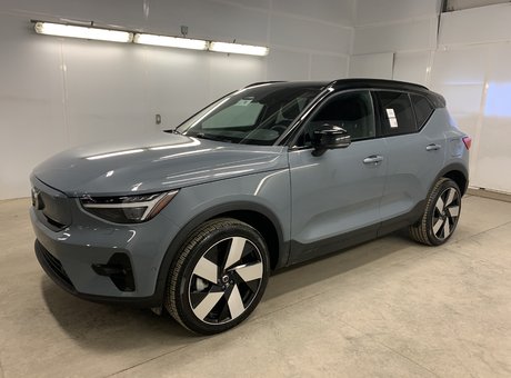 Volvo XC40 TWIN RECHARGE ULTIMATE  CUIR TOIT PANO NAV 4RM 2023