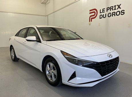 Hyundai Elantra Essential 2022