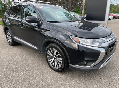 Mitsubishi Outlander ES 2020