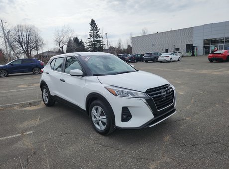 2022 Nissan Kicks S