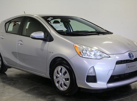 Toyota Prius C C TECH 2012