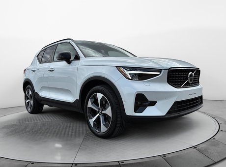 2023 Volvo XC40 B5 ULTIMATE