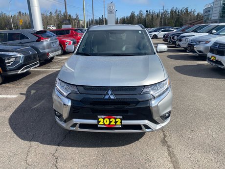 2022 Mitsubishi OUTLANDER PHEV BLACK EDITION in Thunder Bay, Ontario - 2 - w460h350px
